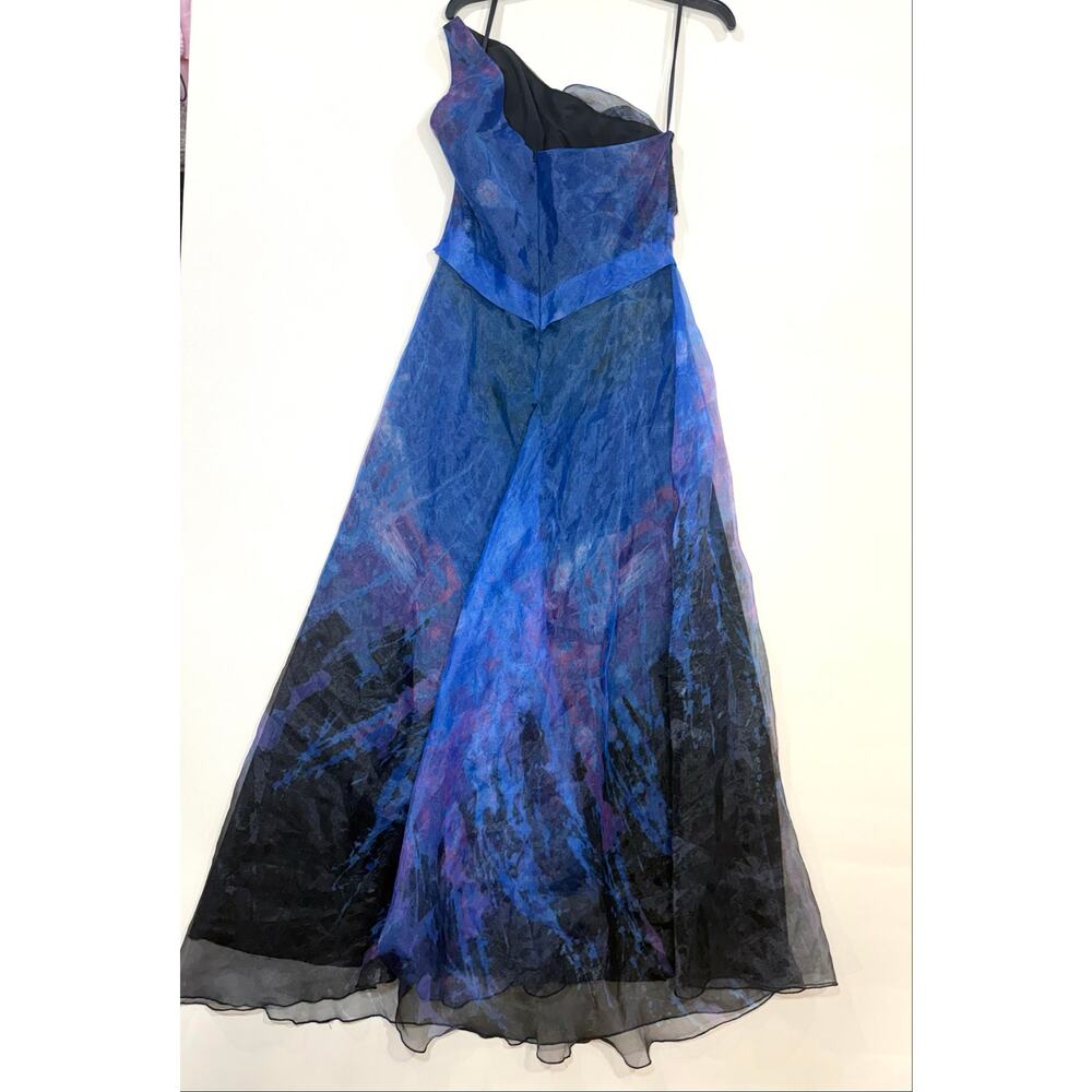 Rene Ruiz Collection Blue
Organza Gown Maxi Dress One
Shoulder Size 10 - Picture 6 of 14